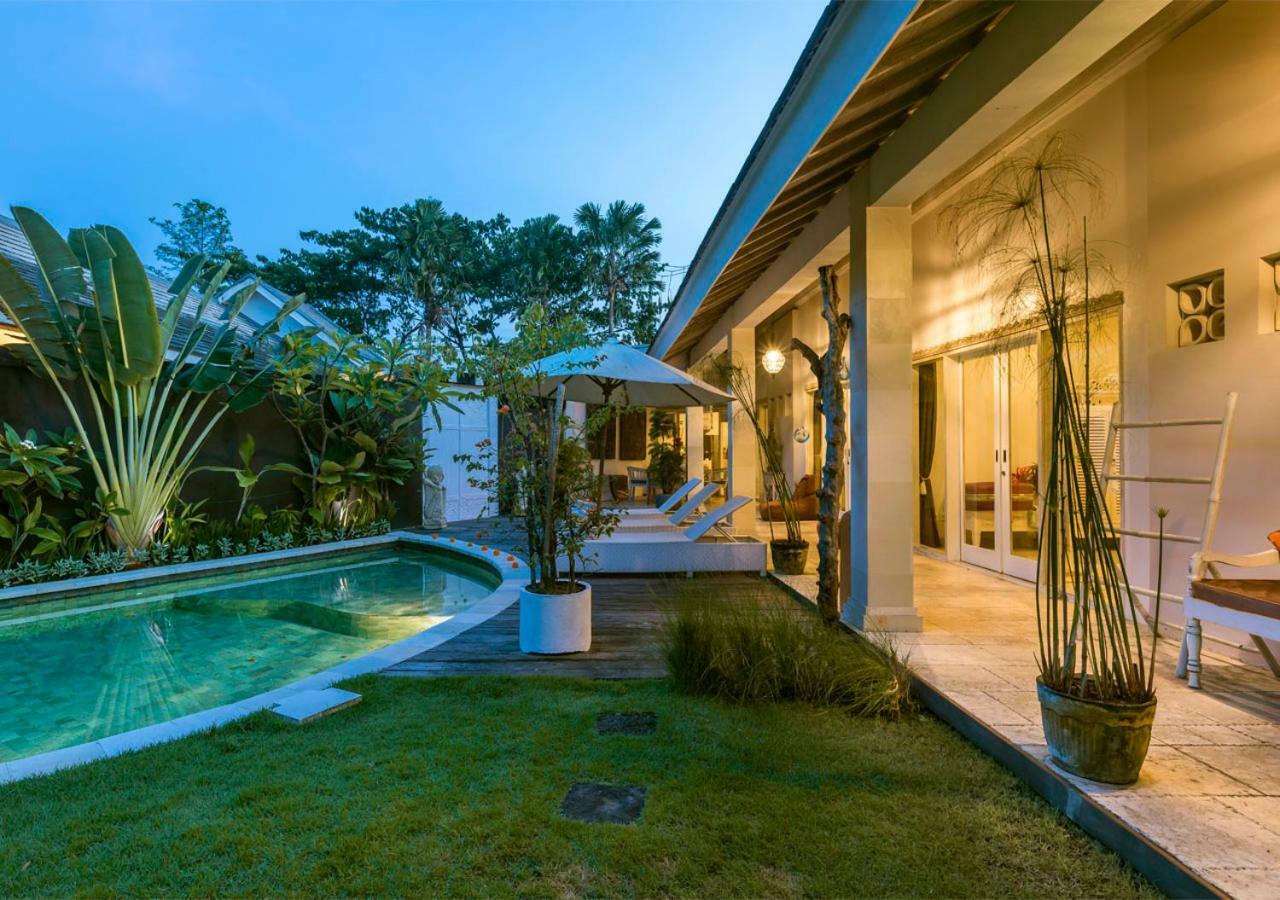 Villa Armani Семиняк Екстериор снимка